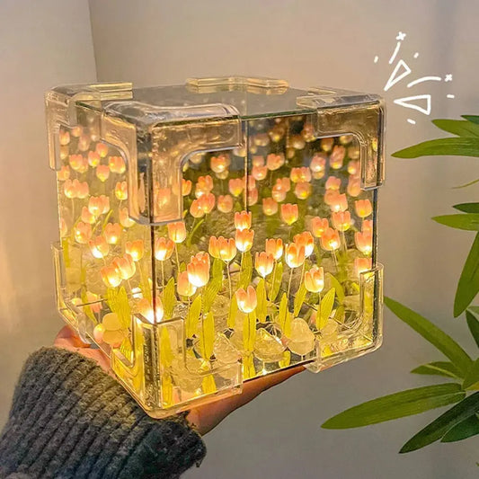 LAMPARA CUBO TULIPANES INFINITOS🌸🌷